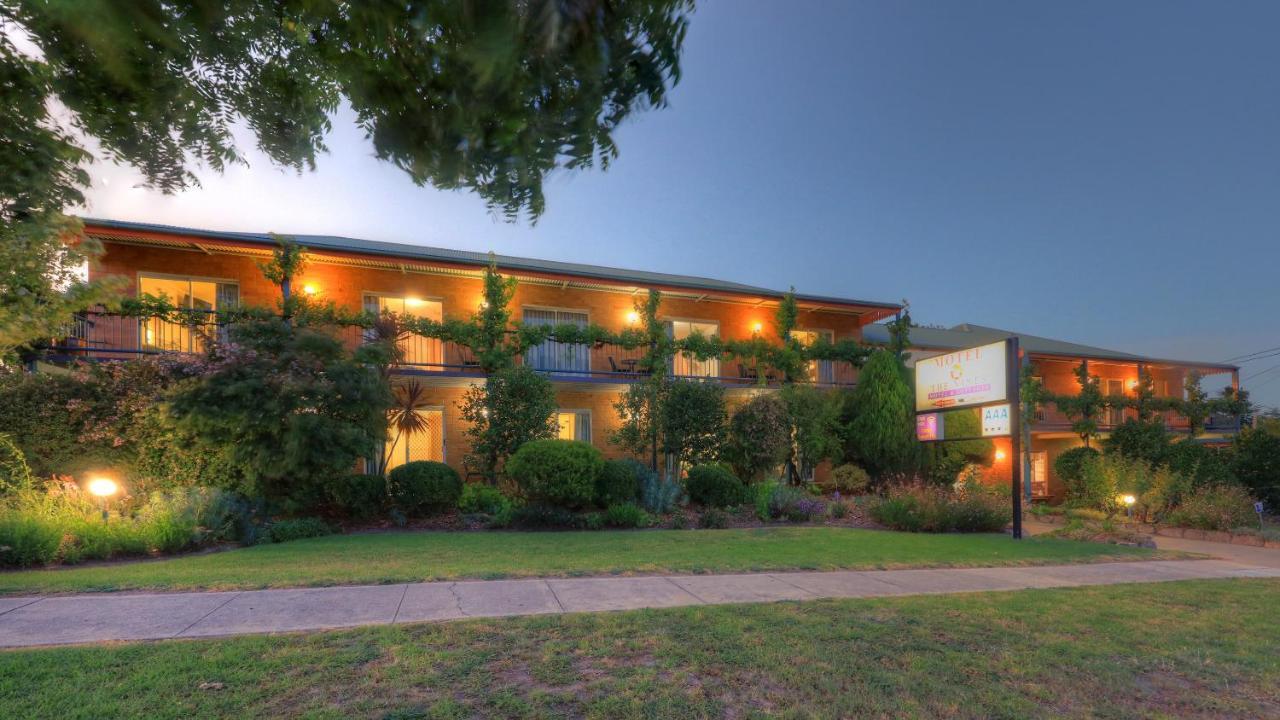 The Vines Motel & Cottages Stanthorpe Exteriör bild